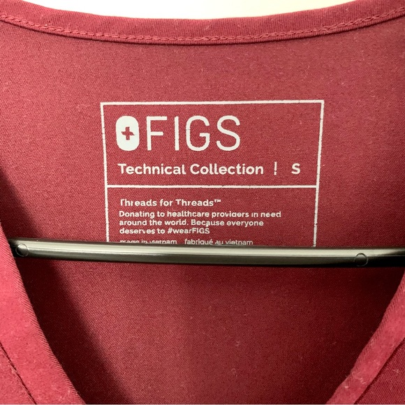 🎀SOLD🎀 Figs Technical Collection, Small size, Maroon Color, Scrubs - Picture 6 of 7